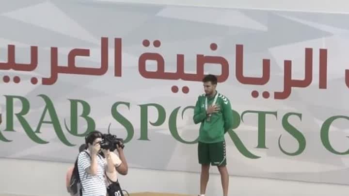 الجزائريون يحطمون الأرقام القياسية