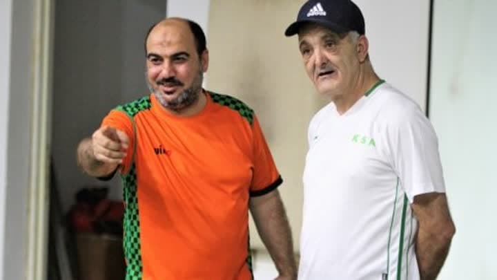 عقون يشن هجوما لاذعا