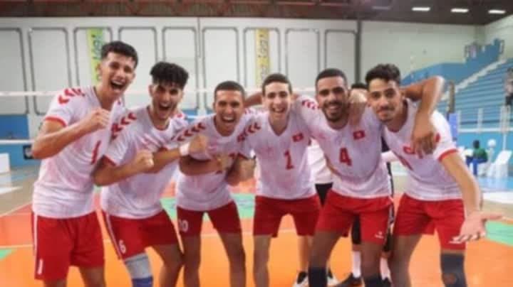 تونس إلى المربع الذهبي