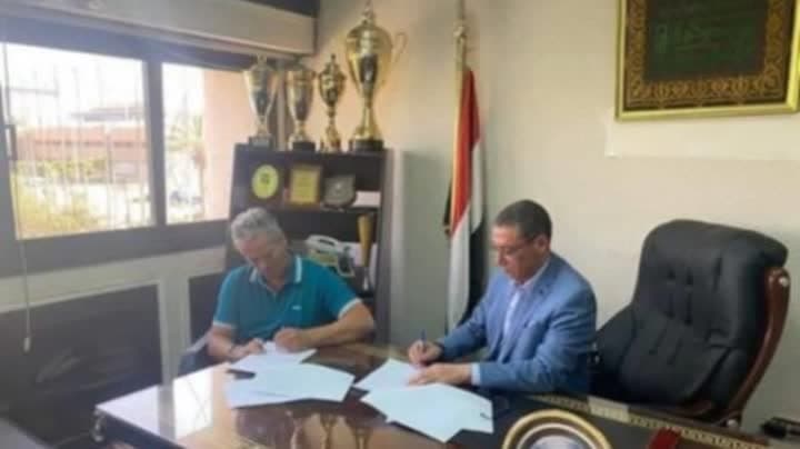 الاتحاد المصري يقرر إقالة المدرب
