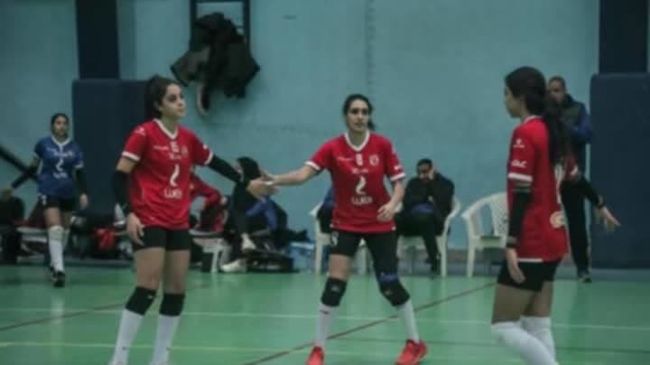 سيدات الأهلي للنصف نهائي