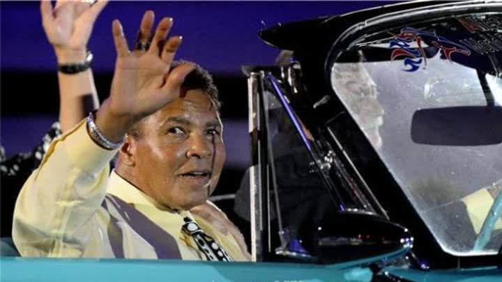 محطات مهمة تلخص حياة محمد علي كلاي