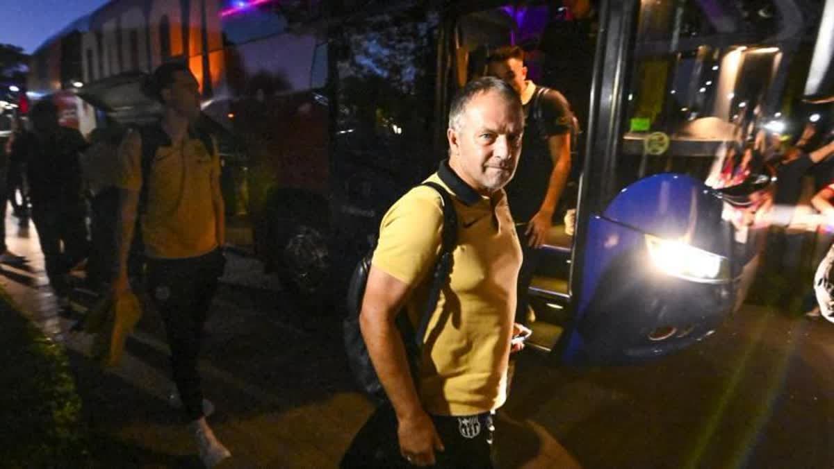 فليك - مدرب برشلونة