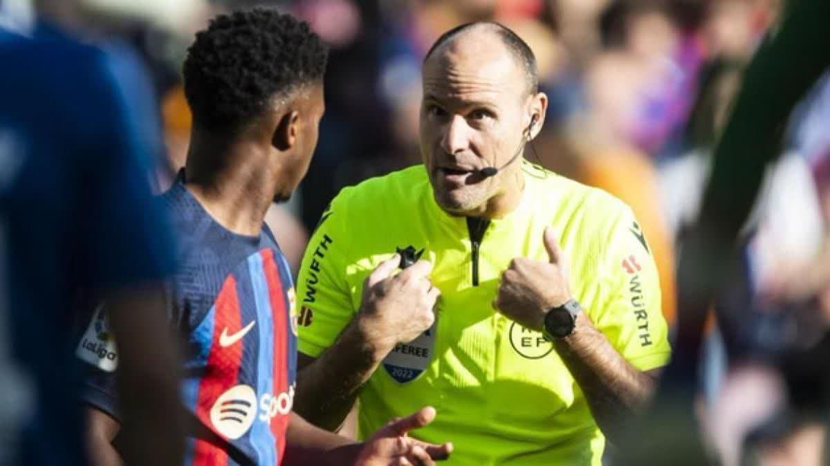 برشلونة