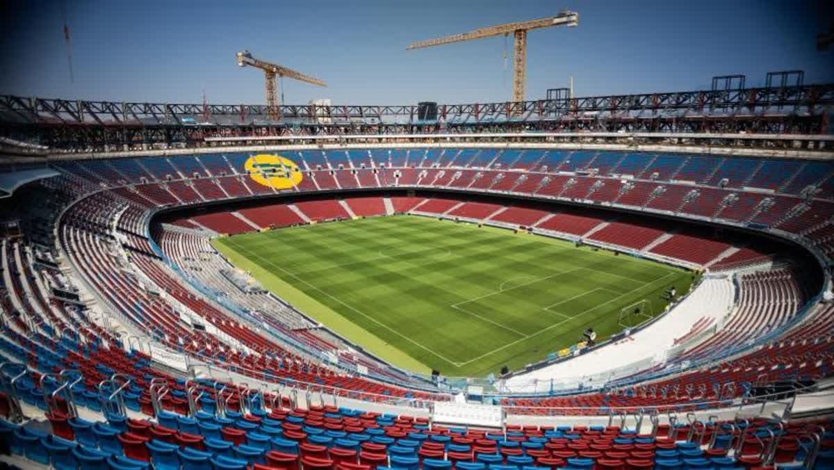برشلونة