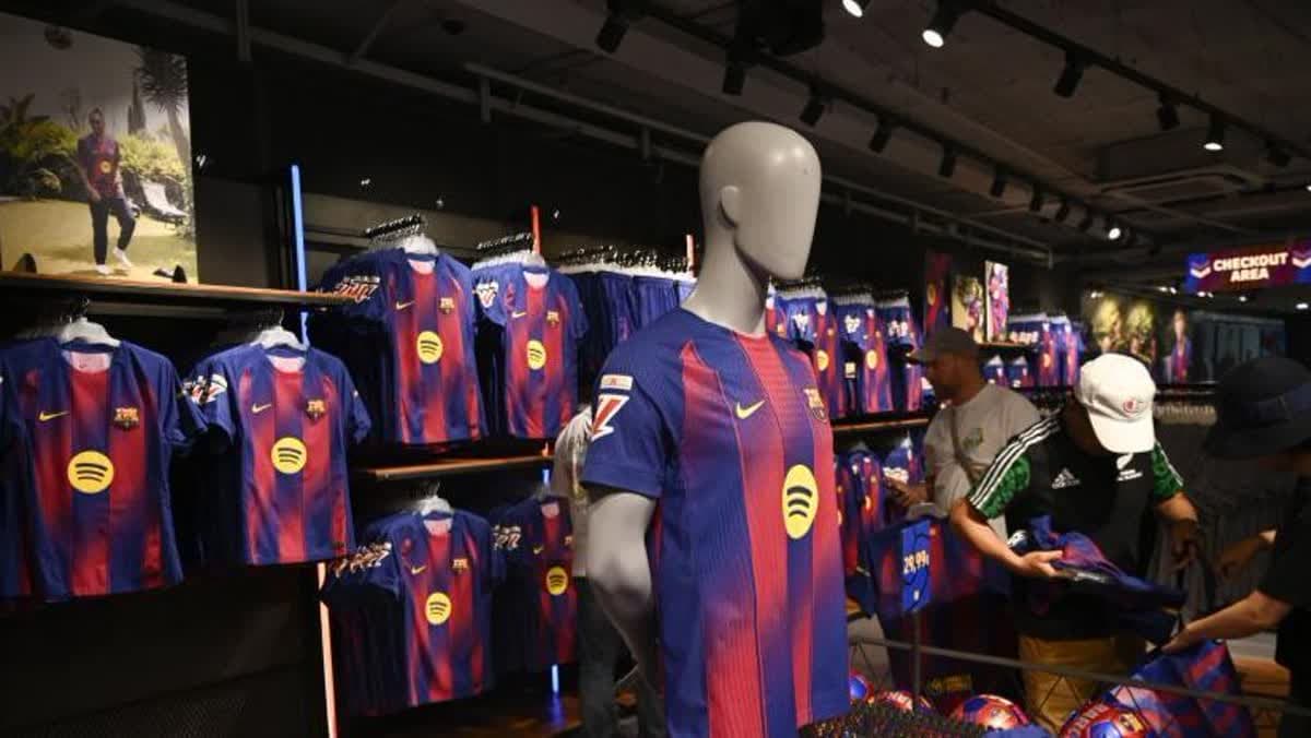برشلونة 