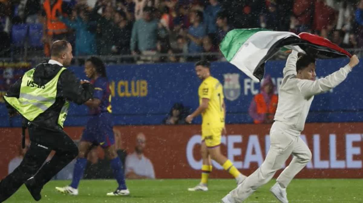 برشلونة