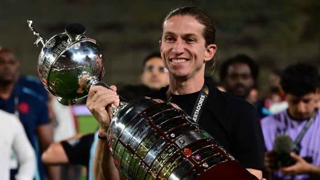 إليبي لويس