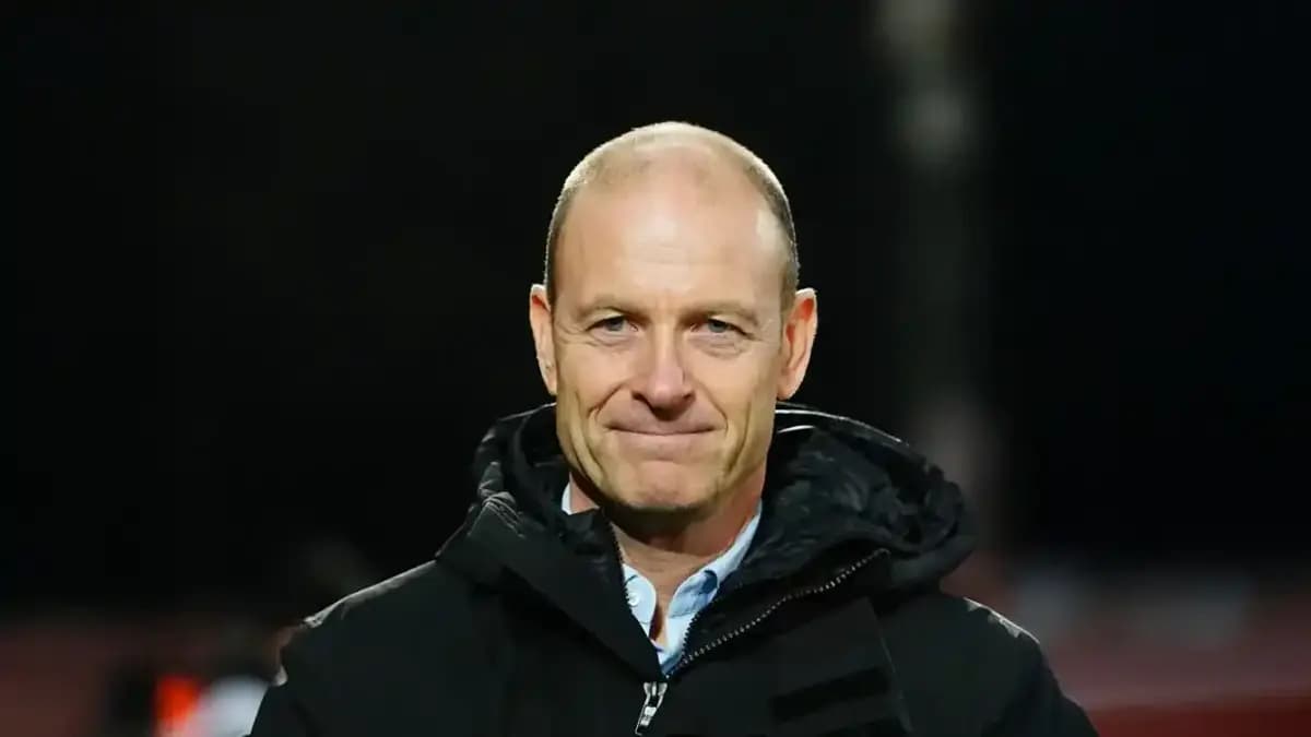 ياس توروب مدرب الاهلي