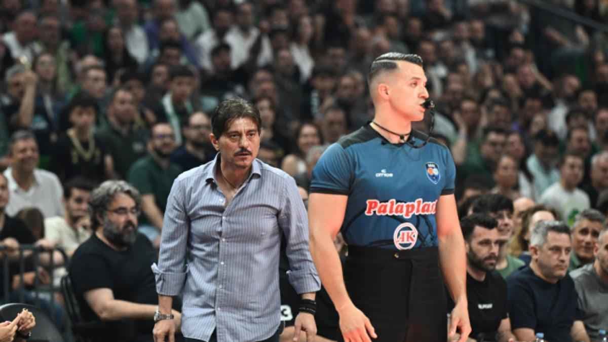 جياناكوبولوس