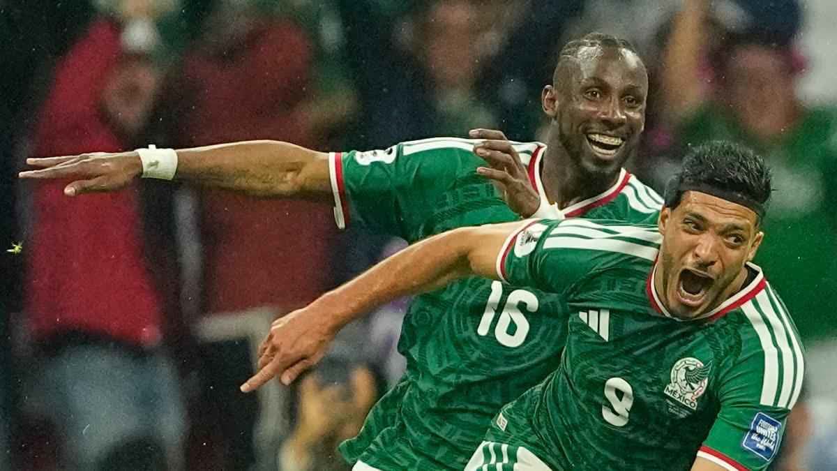 راؤول خيمينيز، مع جوليان كينيونيس