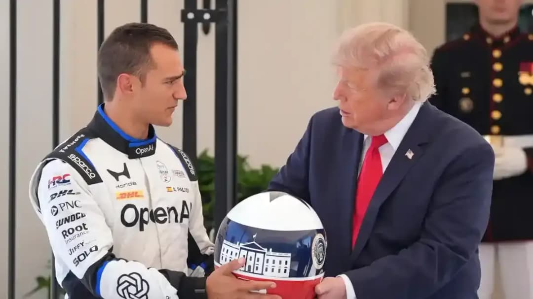 أليكس بالو و دونالد ترامب