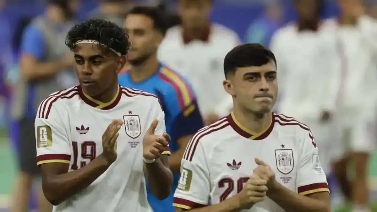 لامين يامال وبيدري غونزاليس