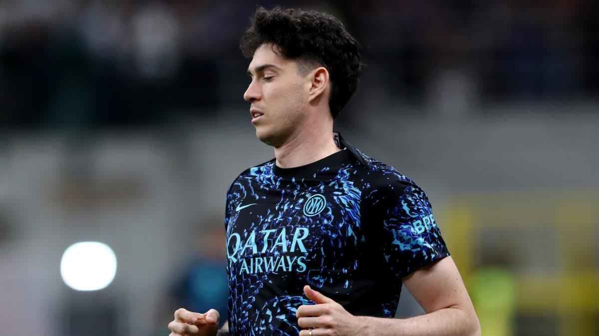 باستوني