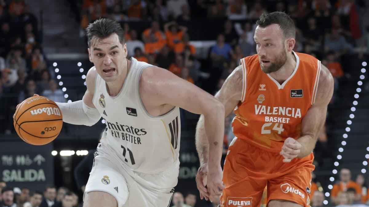 ماريو هيزونيا