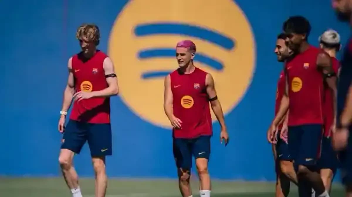 برشلونة