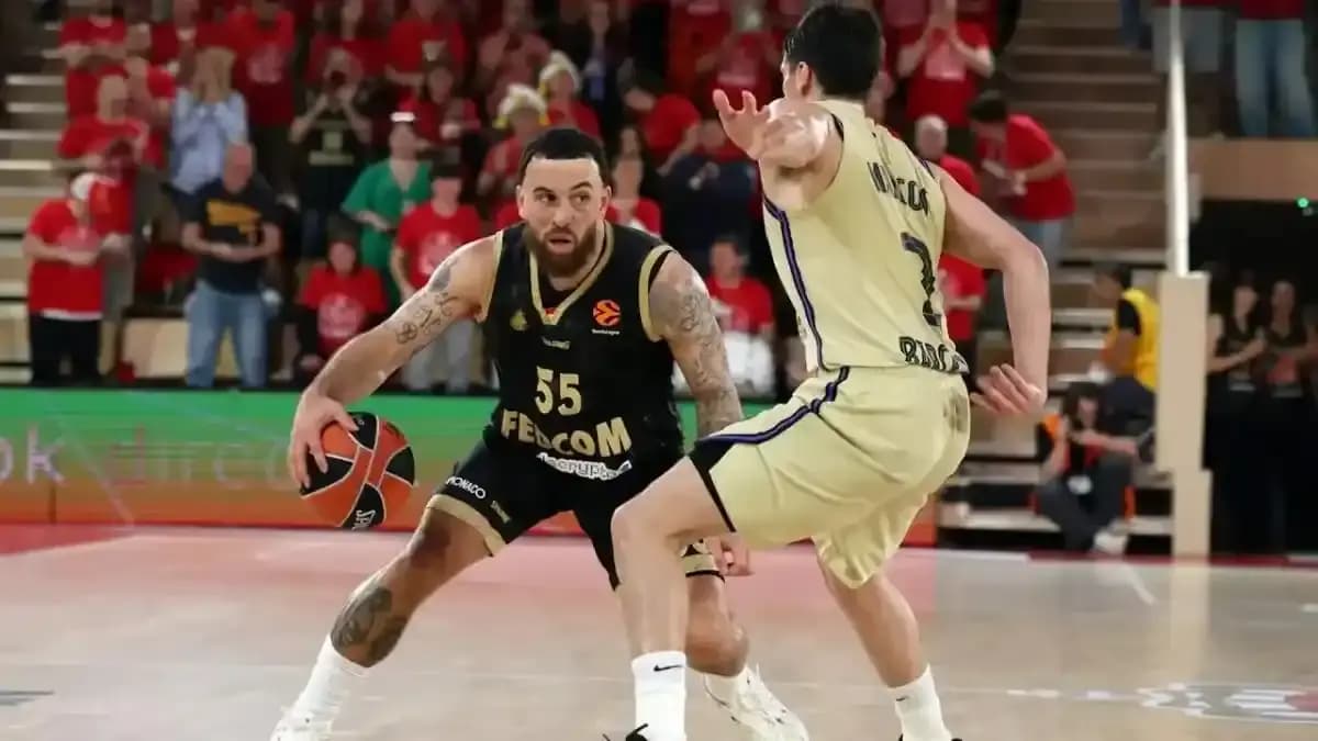 مايك جيمس ضد خواني ماركوس