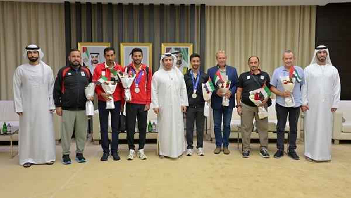 أبطال قفز الحواجز.