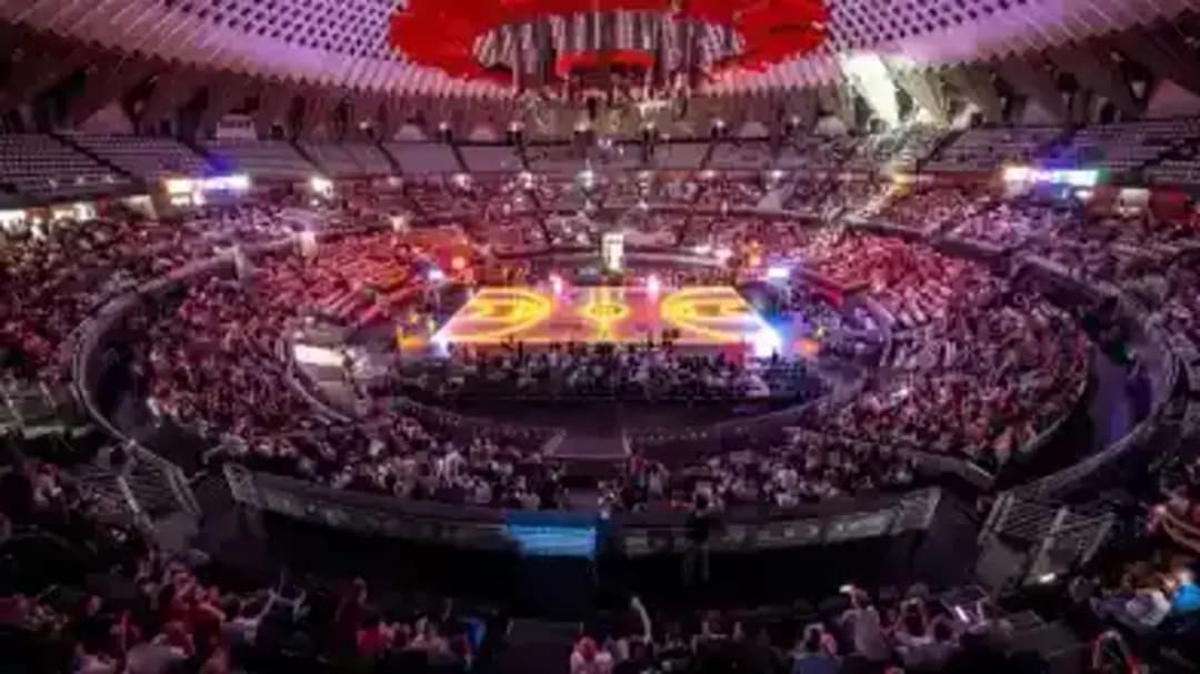 ملعب بالالور