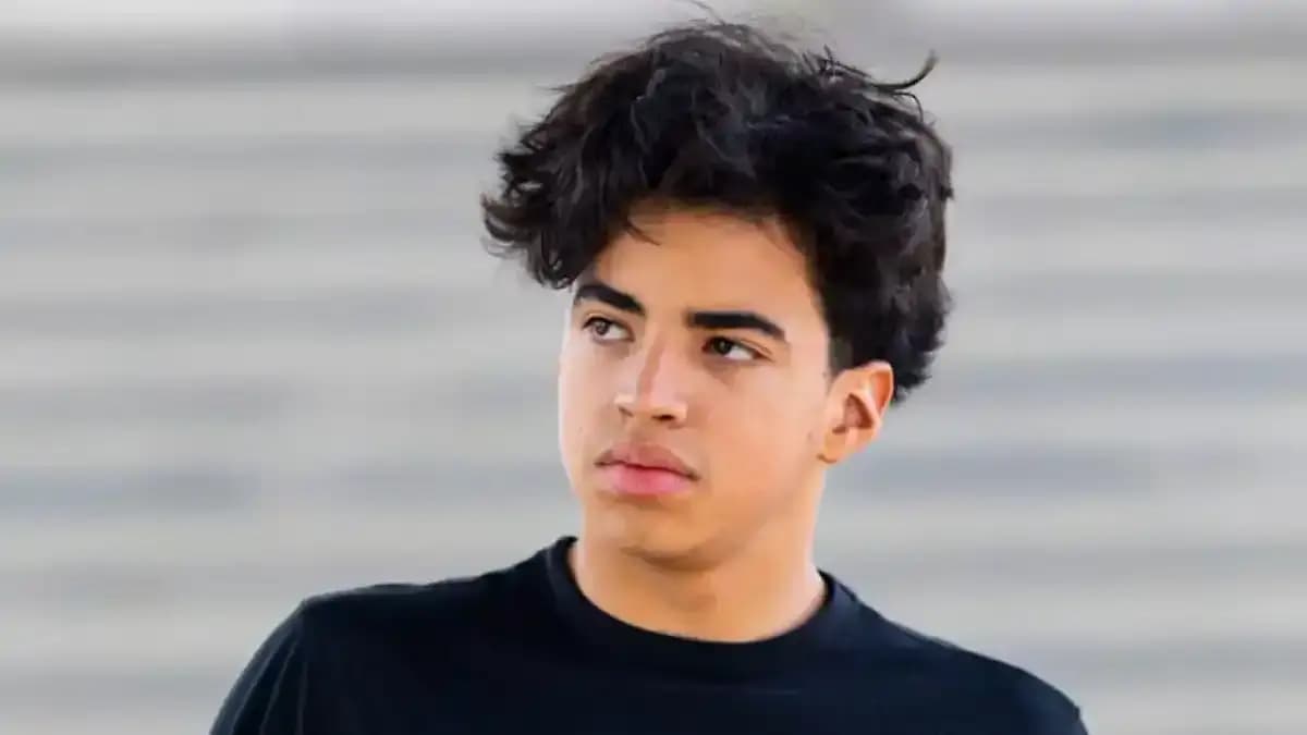 سليم حنا.