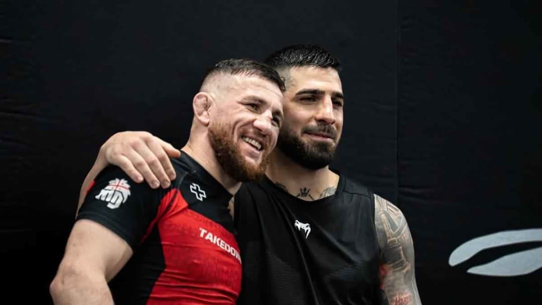 ميراب دفاليفيلي وإيليا توبوريا