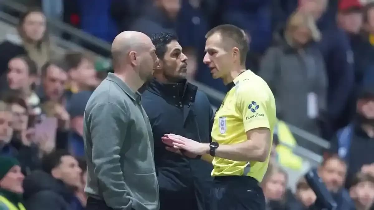 مايكل سالزبري