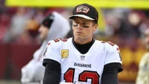 أسطورة كرة القدم الأمريكية توم برايدي يعلن اعتزاله