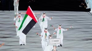 المطروشي يفتخر برفع علم الإمارات