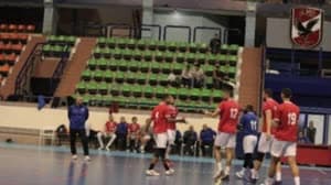 الأهلي يتخطى الجزيرة