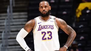 ليبرون جيمس