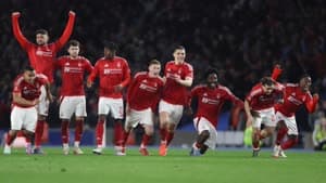 نوتنجهام فورست يصل إلى نصف نهائي كأس الاتحاد الإنجليزي لأول مرة منذ عام 1991