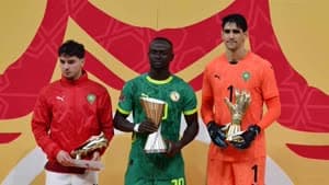 إبراهيم دياز ، وساديو ماني ، وبونو،