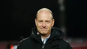 ياس توروب مدرب الاهلي