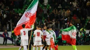 إيران