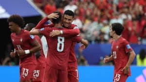 كريستيانو رونالدو يعانق برونو فرنانديز
