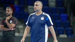 عبد الرحمن محمد.