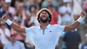 فيلس يفوز بسينسيناتي