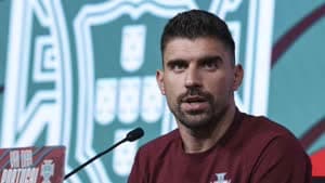نيفيس
